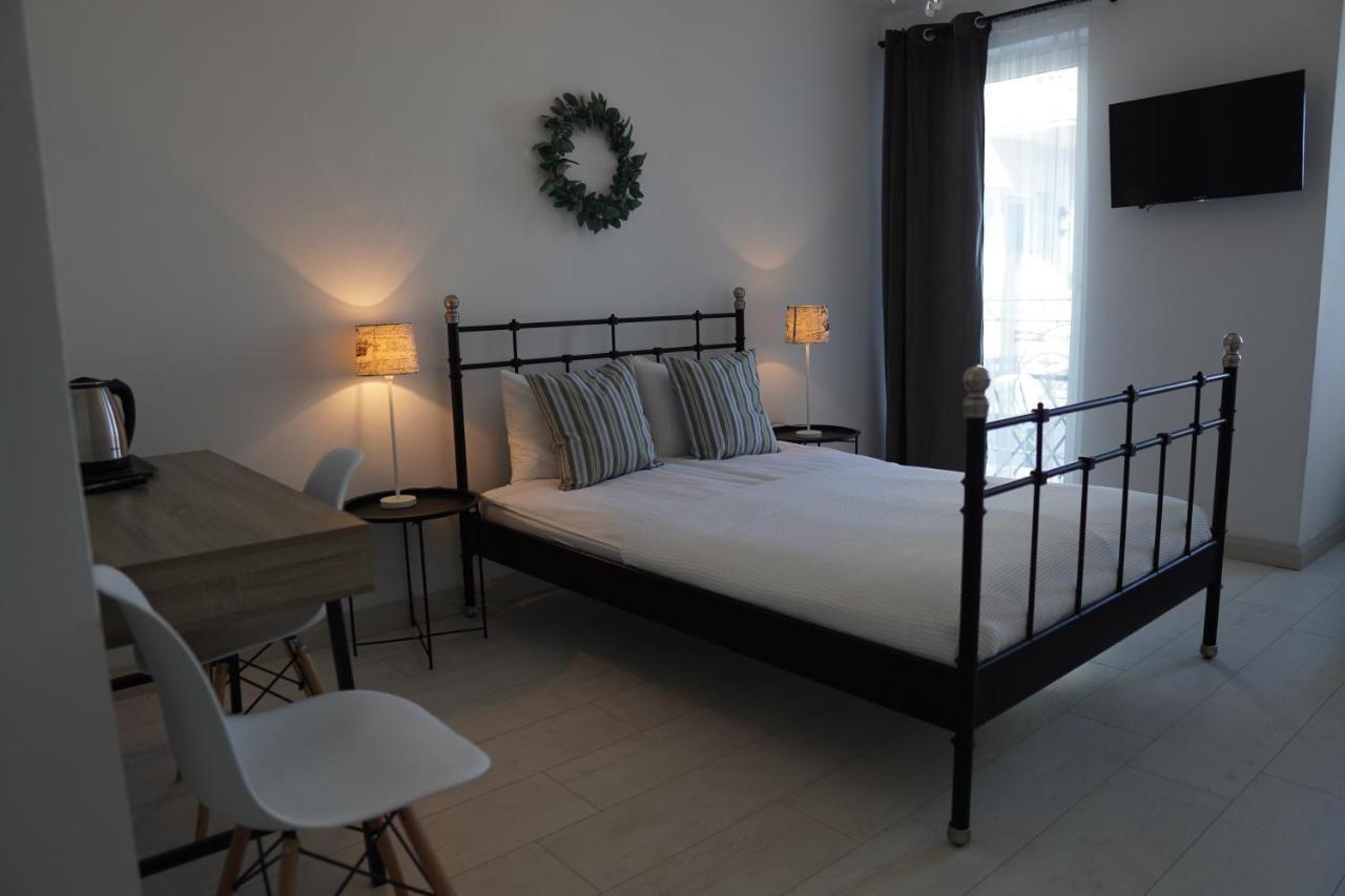 Bed and Breakfast Pod Roza à Łeba Extérieur photo